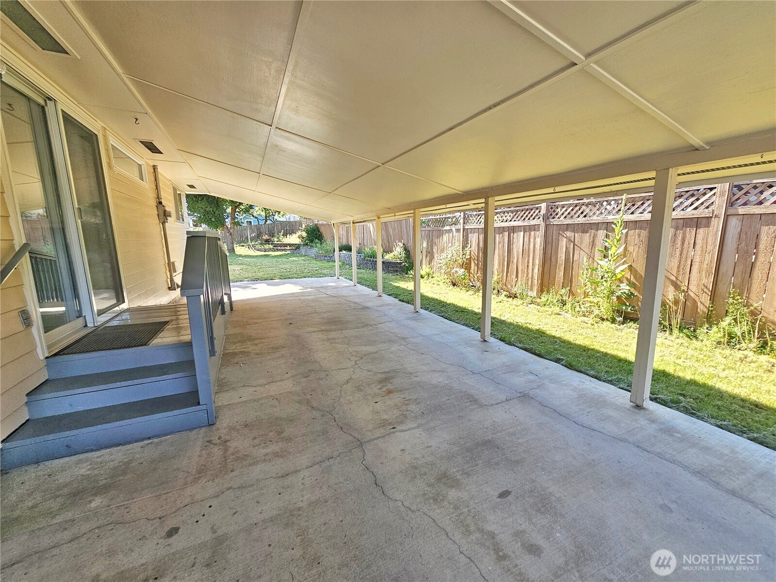 825 N Jefferson