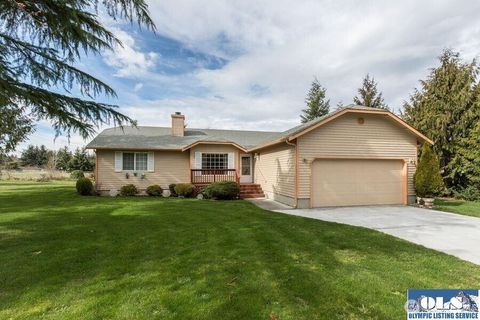 Photo of 41 Livengood Lane, Sequim, WA 98382 (MLS # 2553974)