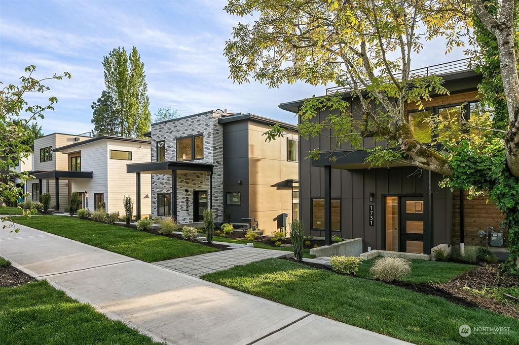 Photo of 1731 1st Street, Kirkland, WA 98033 (MLS # 2241296)
