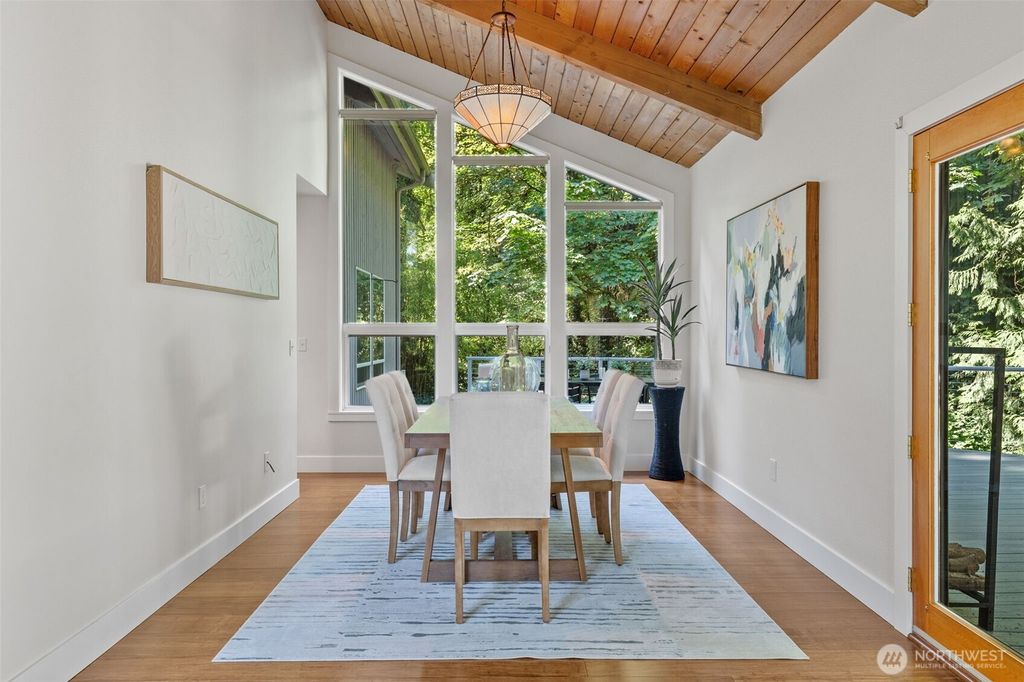 Photo of 17110 SE 43rd Street, Bellevue, WA 98006 (MLS # 2409833)