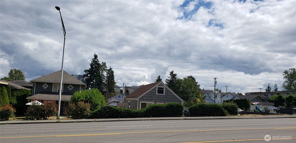 Photo of 3405 3425 Rucker Avenue, Everett, WA 98201 (MLS # 2422645)