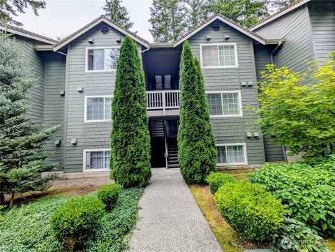 Photo of 15433 Country Club Drive #D304, Mill Creek, WA 98012 (MLS # 2578744)
