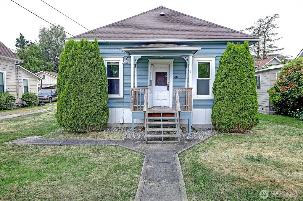 Photo of 27204 103rd Drive NW, Stanwood, WA 98292 (MLS # 2548236)