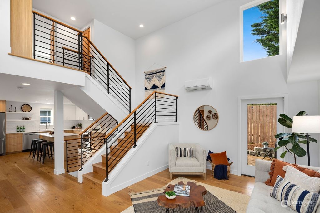 Photo of 9203 Phinney Avenue N #2, Seattle, WA 98103 (MLS # 2280573)