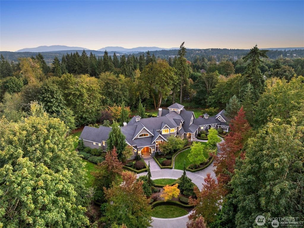 Photo of 18025 NE 136th st ST, Redmond, WA 98052 (MLS # 2518160)