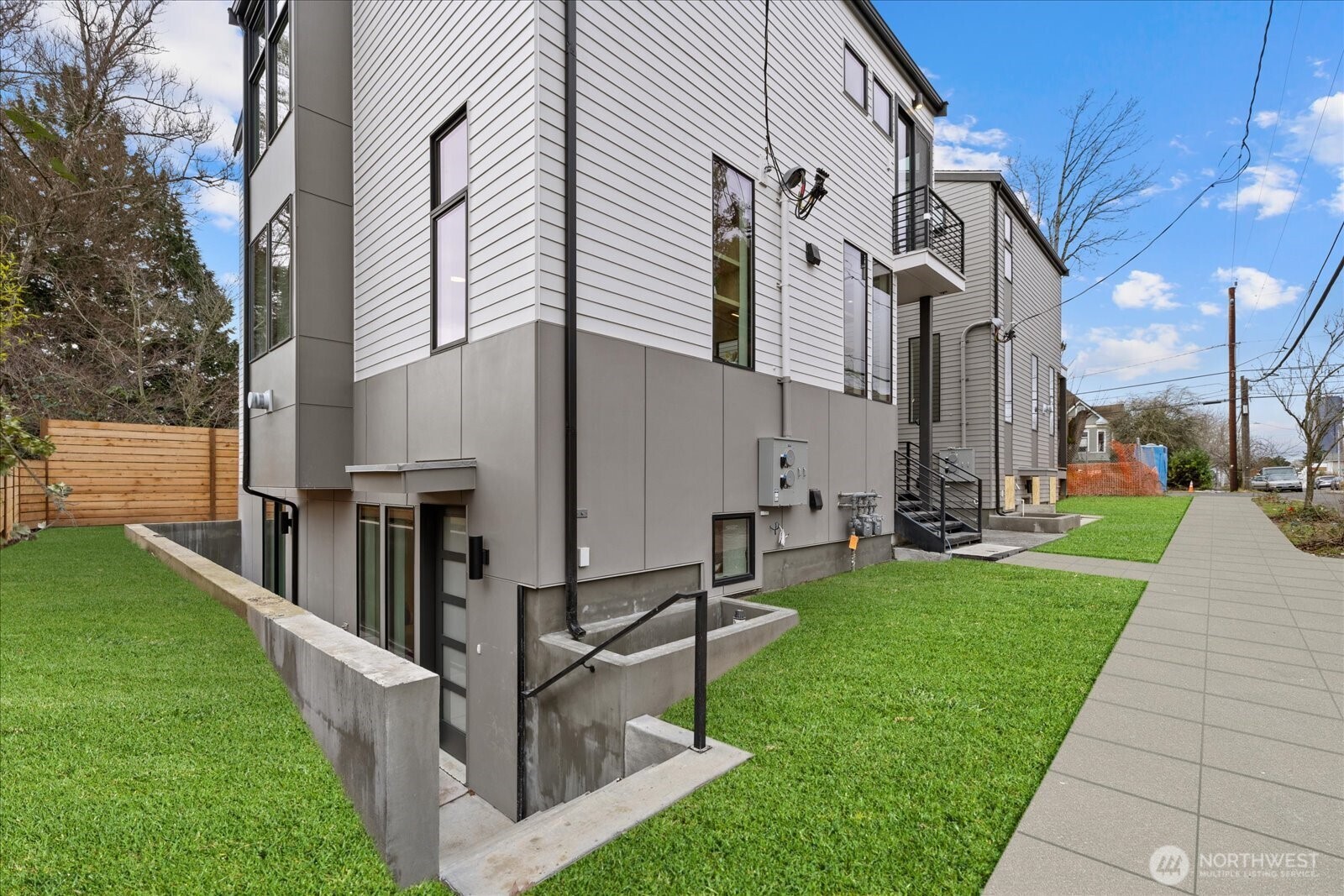 2405 E Fir Street A/SFR