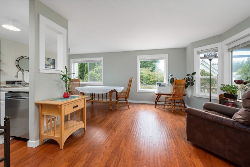 304 NW Capstan Court