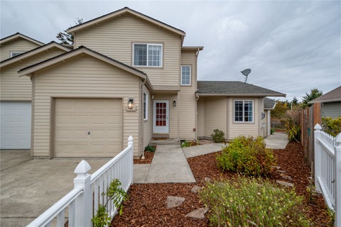 Photo of 304 NW Capstan Court, Coupeville, WA 98239 (MLS # 2597952)