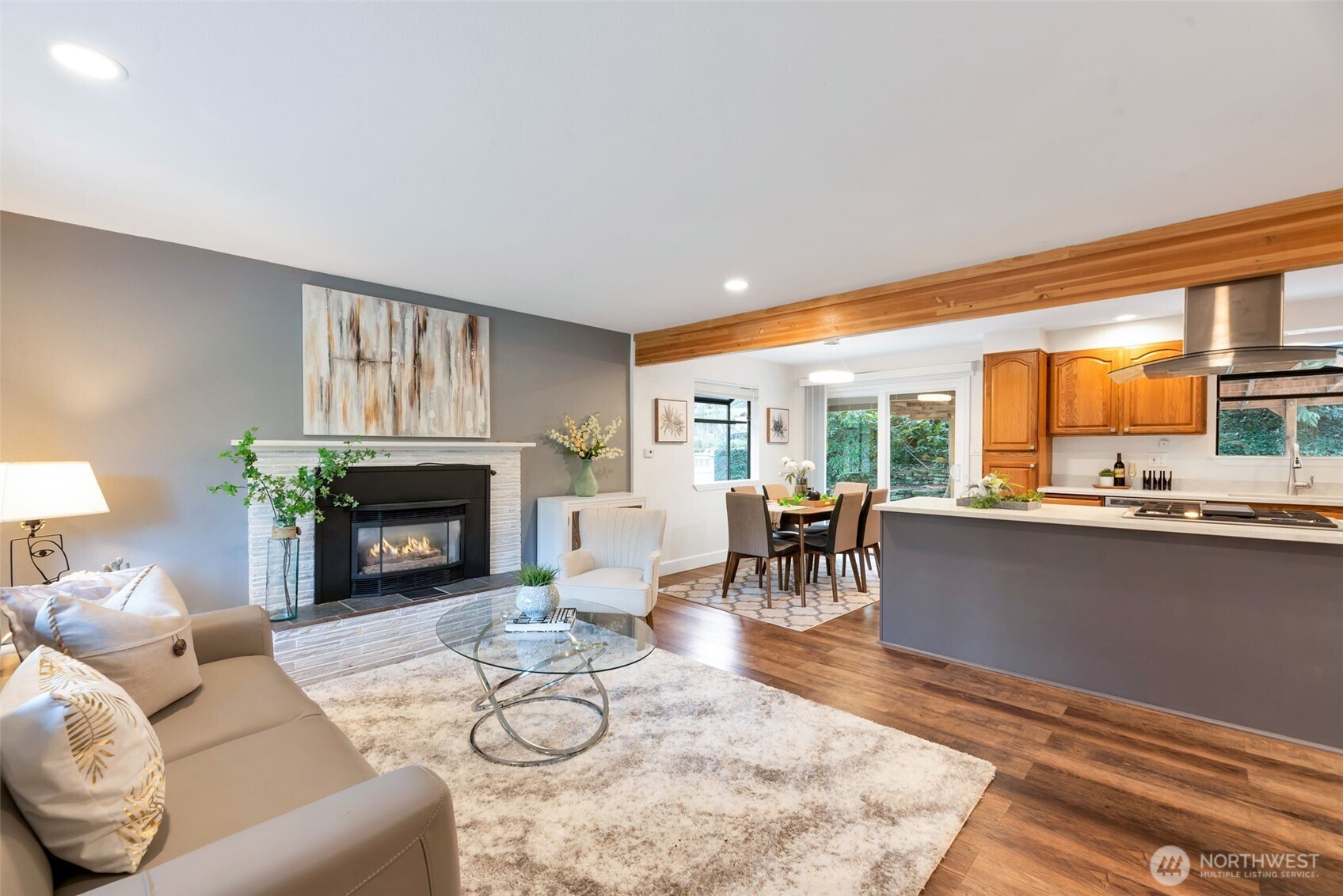 3433 NE 17th Place