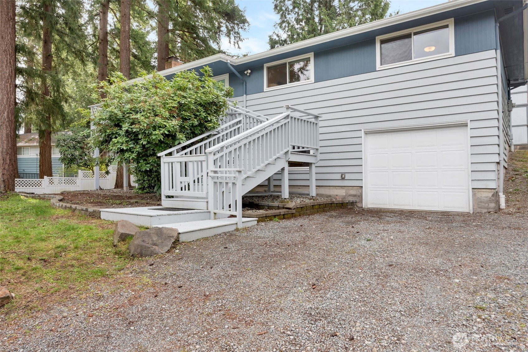 3433 NE 17th Place
