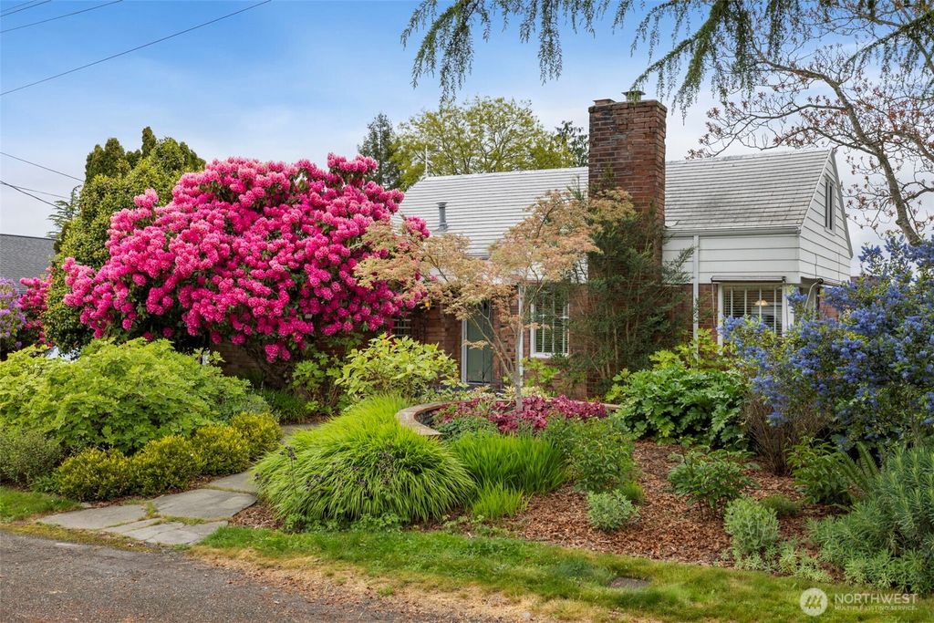 Photo of 10302 12th Avenue NW, Seattle, WA 98177 (MLS # 2377822)