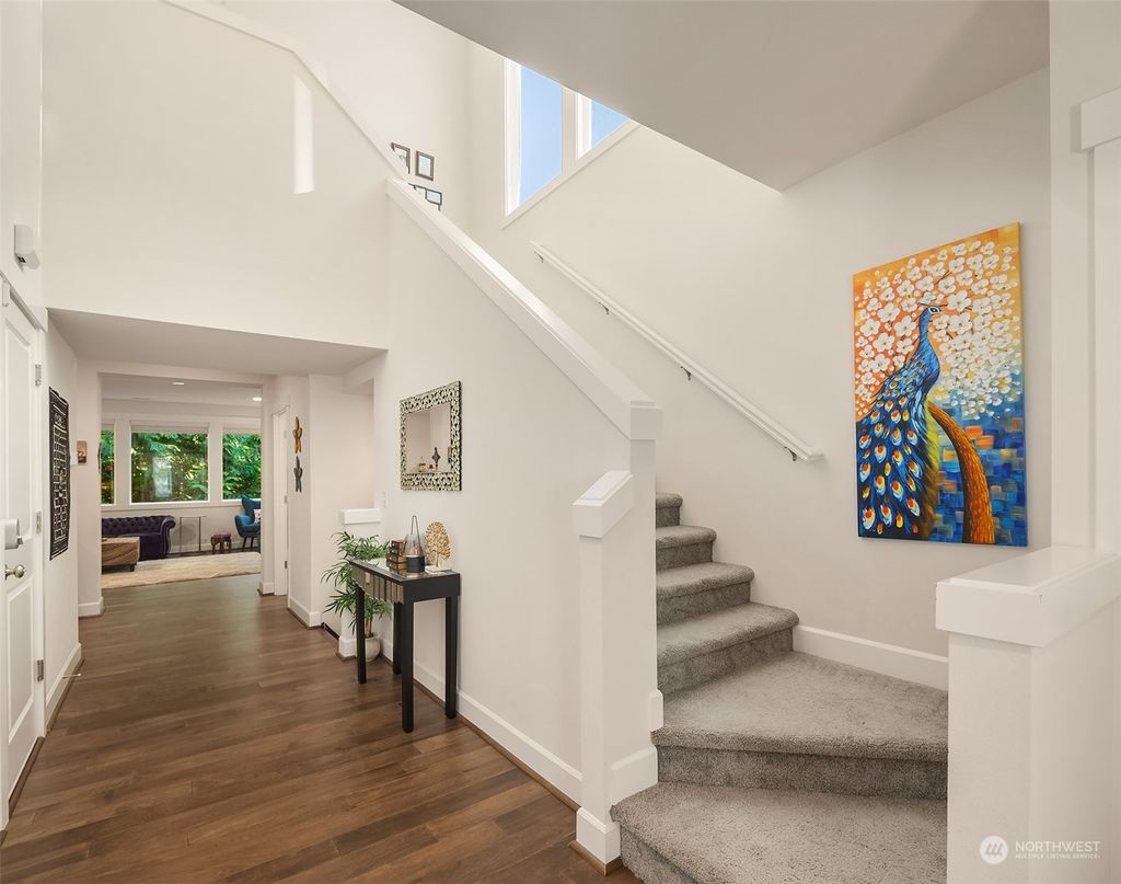 Photo of 22363 SE 43rd Place, Issaquah, WA 98029 (MLS # 2254561)