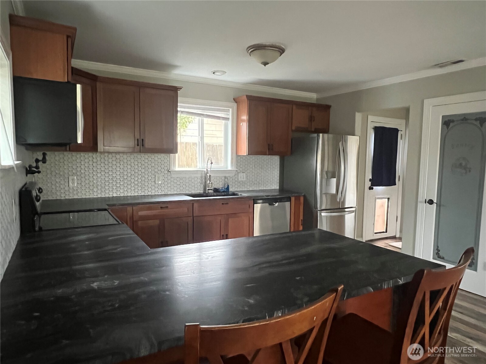 1854 Hillcrest Avenue