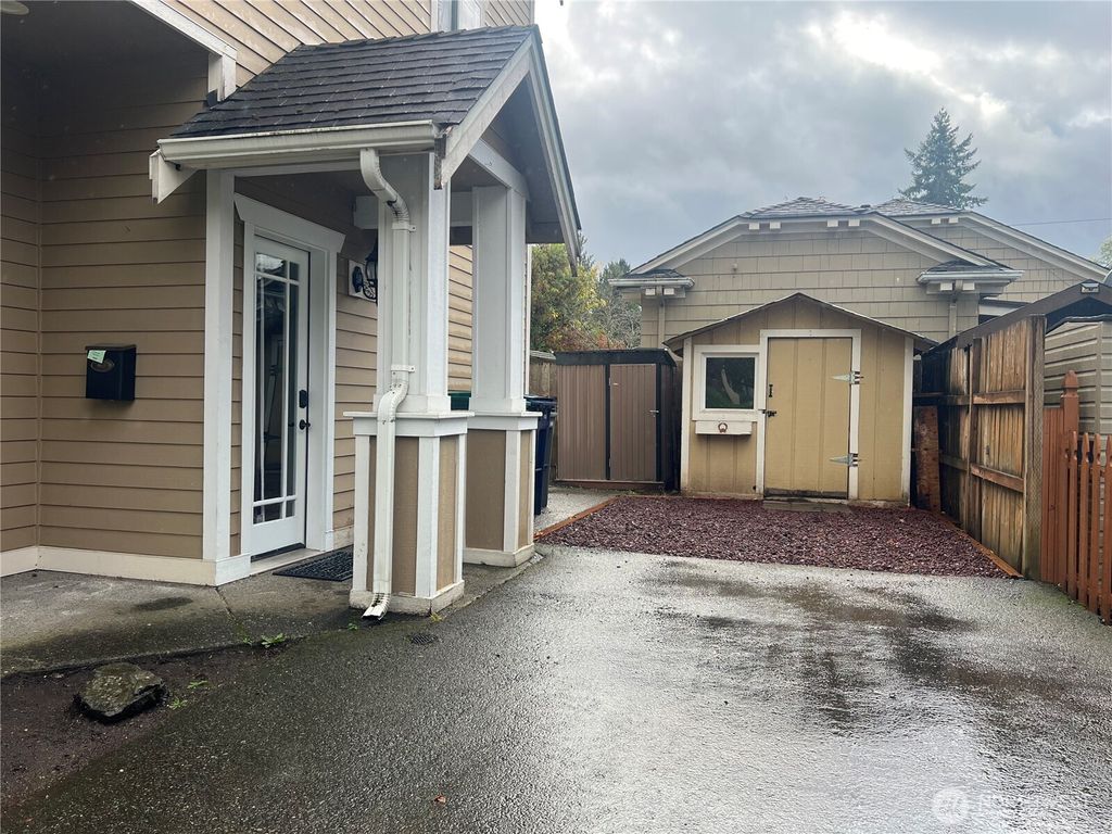 Photo of 1854 Hillcrest Avenue, Enumclaw, WA 98022 (MLS # 2446560)