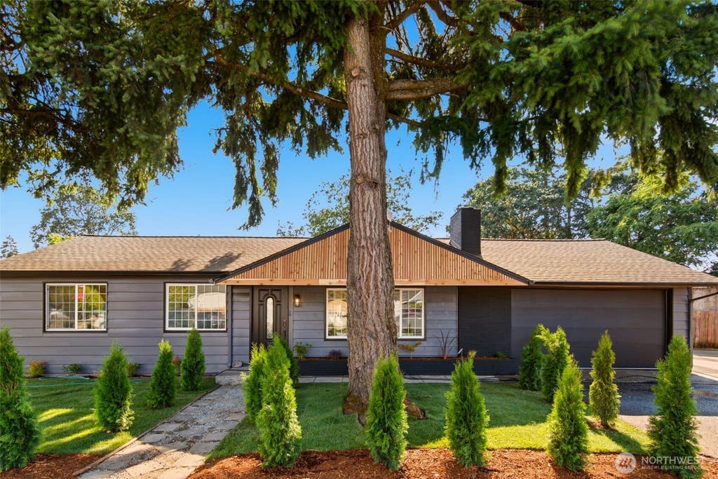 Photo of 11262 C Street S, Tacoma, WA 98444 (MLS # 2555919)