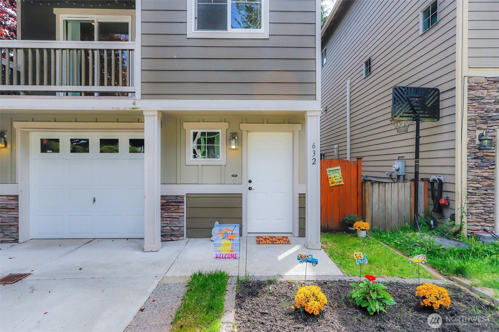 632 95th Court SE