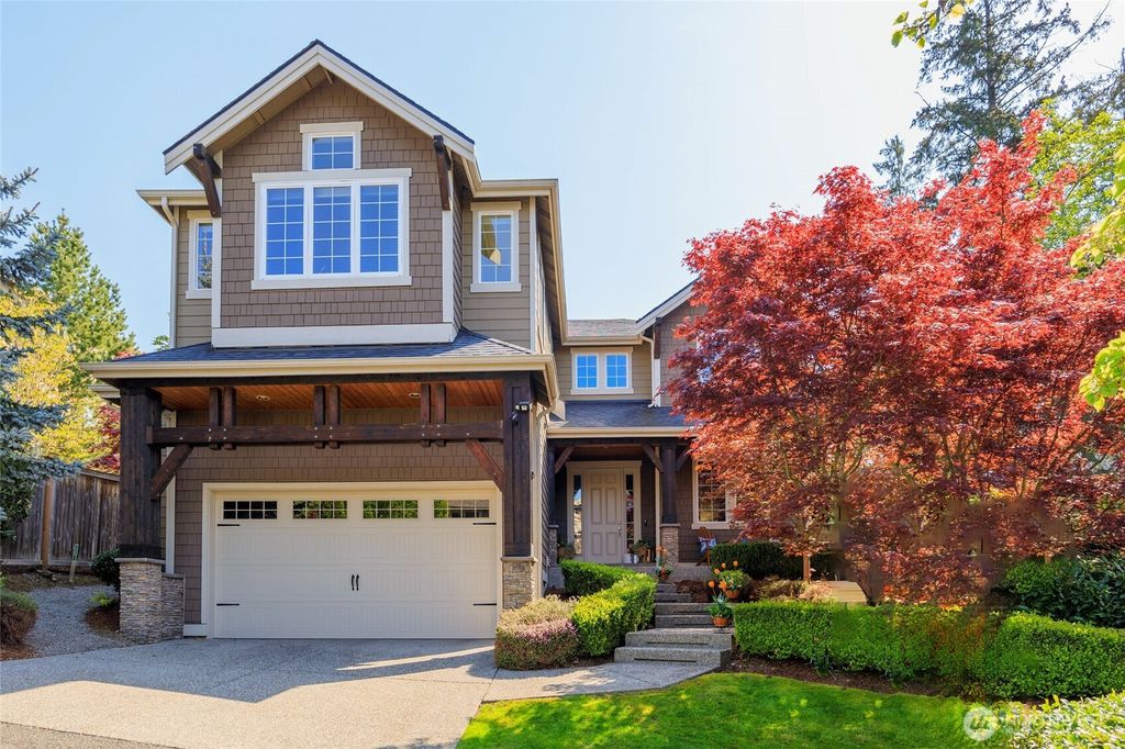 Photo of 8153 NE 117th Place, Kirkland, WA 98034 (MLS # 2352036)