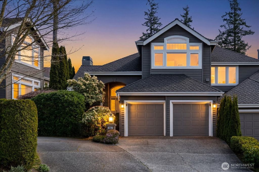 Photo of 11617 E Oakmont Drive, Mukilteo, WA 98275 (MLS # 2495098)