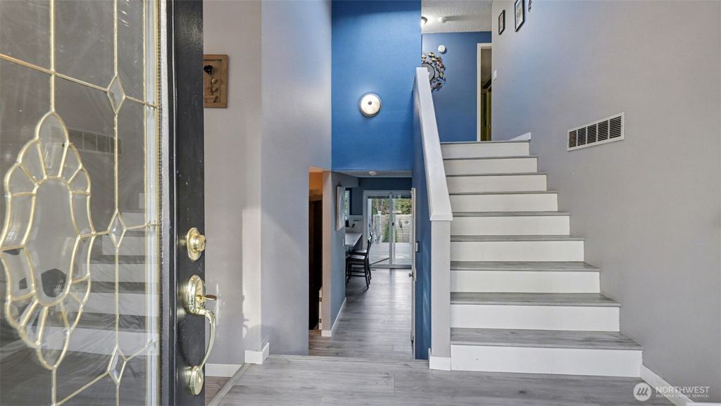 Photo of 15232 SE 176th Street, Renton, WA 98058 (MLS # 2472612)