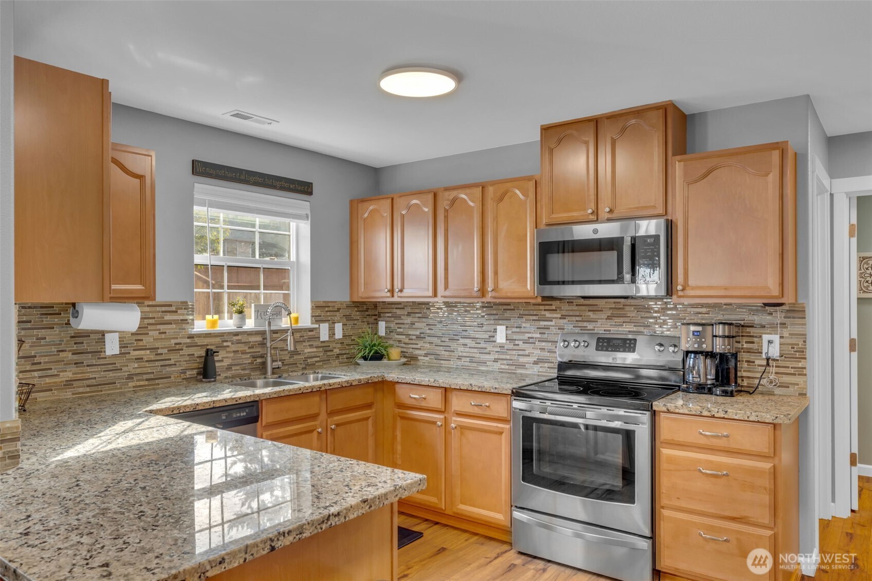 Graham, Washington 98338, United States, 4 Bedrooms Bedrooms, ,3 BathroomsBathrooms,Residential,Pending,222181