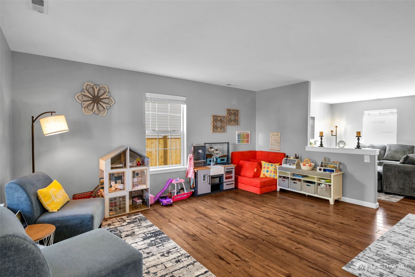 Graham, Washington 98338, United States, 4 Bedrooms Bedrooms, ,3 BathroomsBathrooms,Residential,Pending,222181