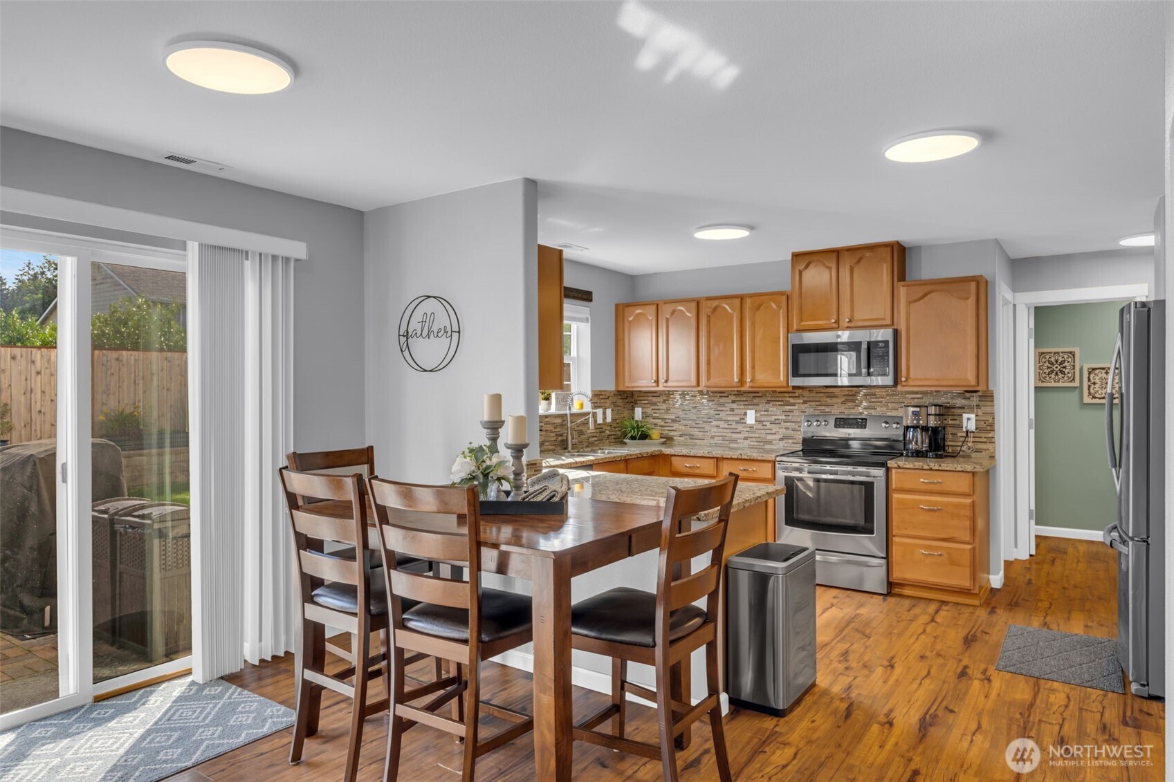 Graham, Washington 98338, United States, 4 Bedrooms Bedrooms, ,3 BathroomsBathrooms,Residential,Pending,222181