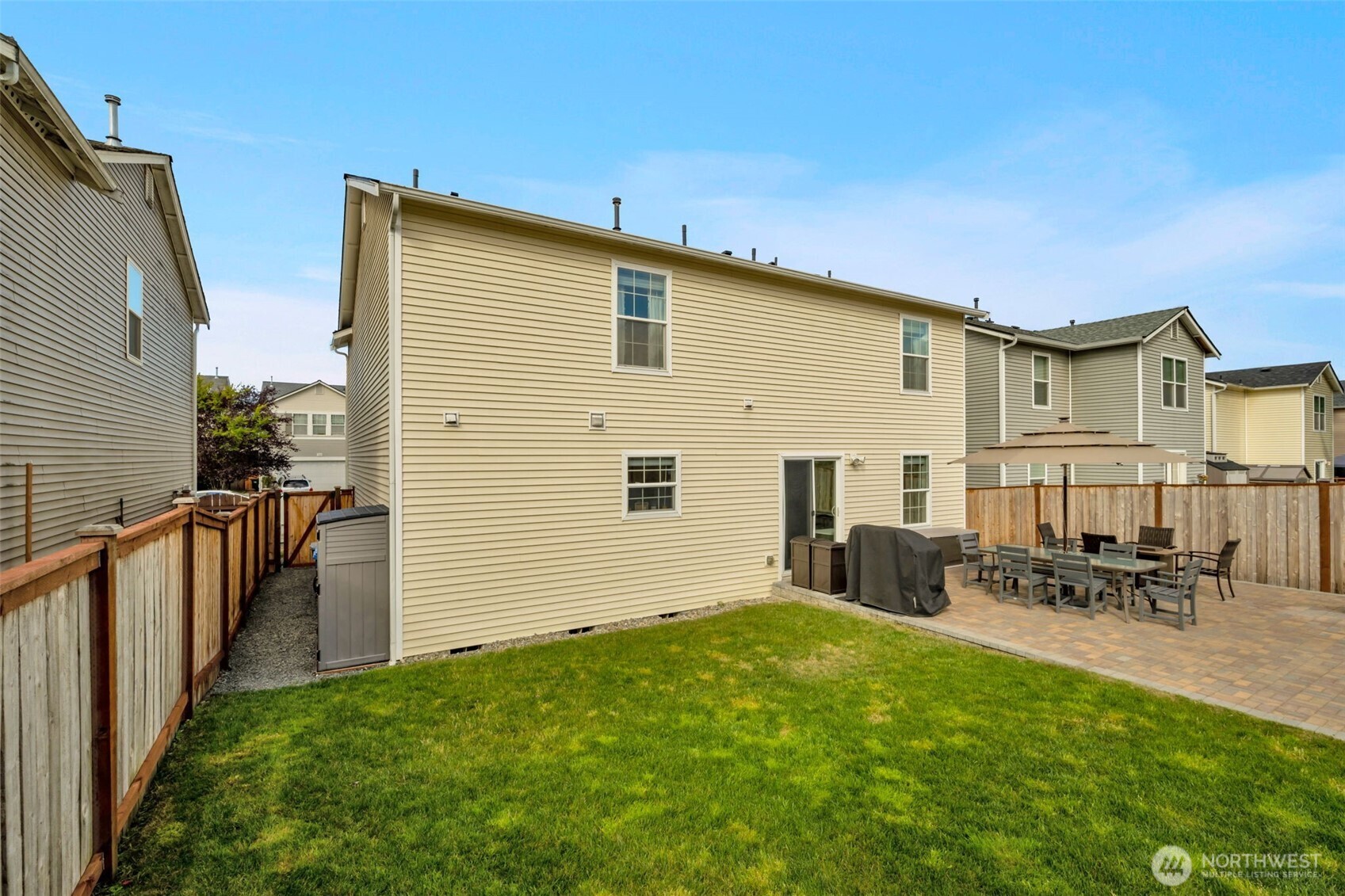 Graham, Washington 98338, United States, 4 Bedrooms Bedrooms, ,3 BathroomsBathrooms,Residential,Pending,222181