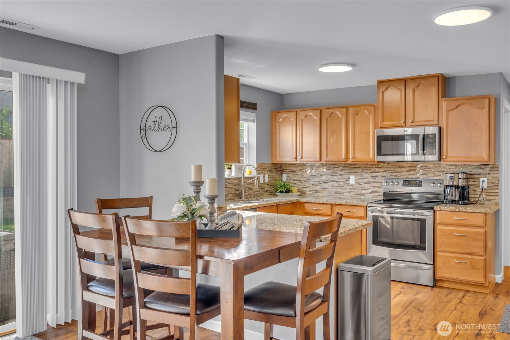 Graham, Washington 98338, United States, 4 Bedrooms Bedrooms, ,3 BathroomsBathrooms,Residential,Pending,222181