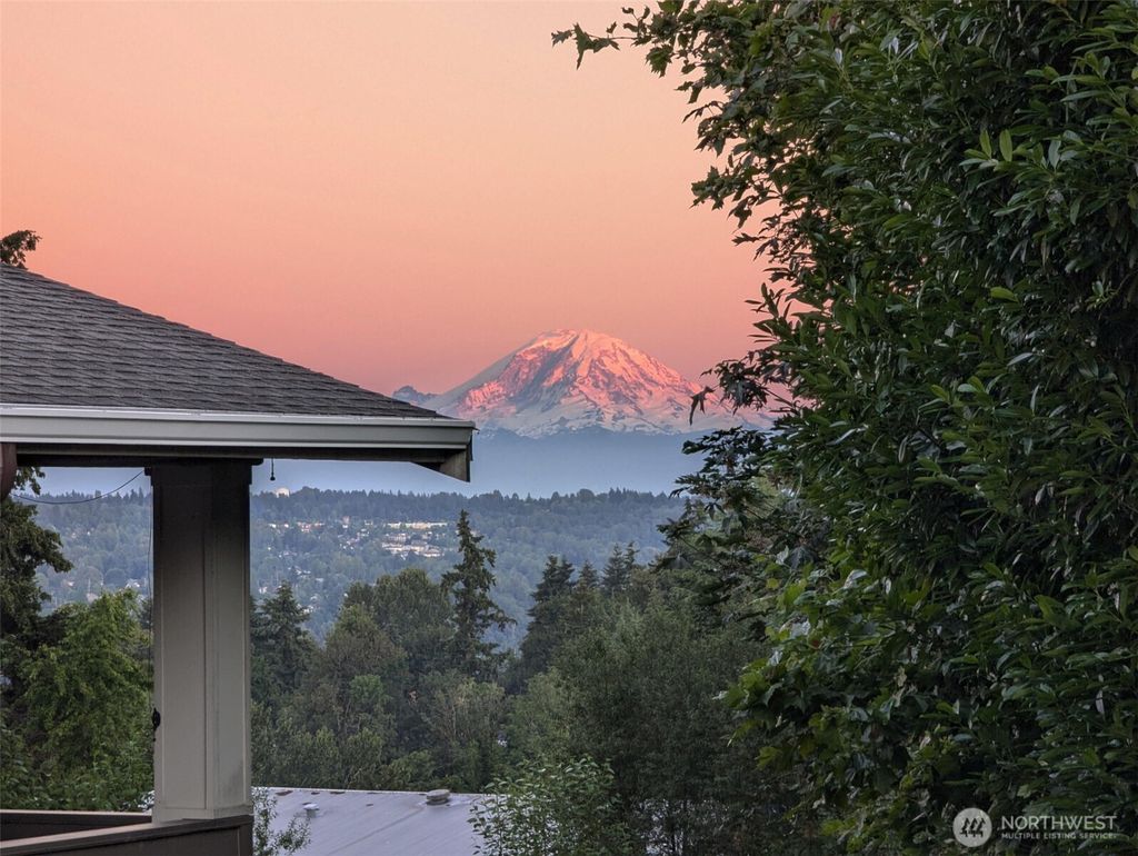 Photo of 7703 S 128th Street, Seattle, WA 98178 (MLS # 2440586)