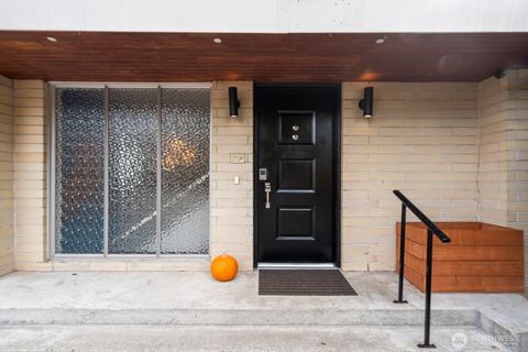 Photo of 7703 S 128th Street, Seattle, WA 98178 (MLS # 2440586)