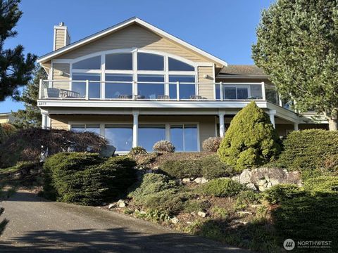 Photo of 6055 Malloy Avenue, Ferndale, WA 98248 (MLS # 2469526)