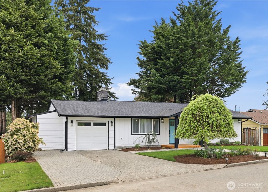 Photo of 1608 172nd Avenue NE, Bellevue, WA 98008 (MLS # 2500876)