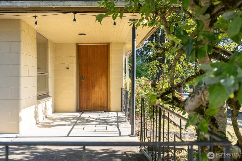 1207 32nd Street