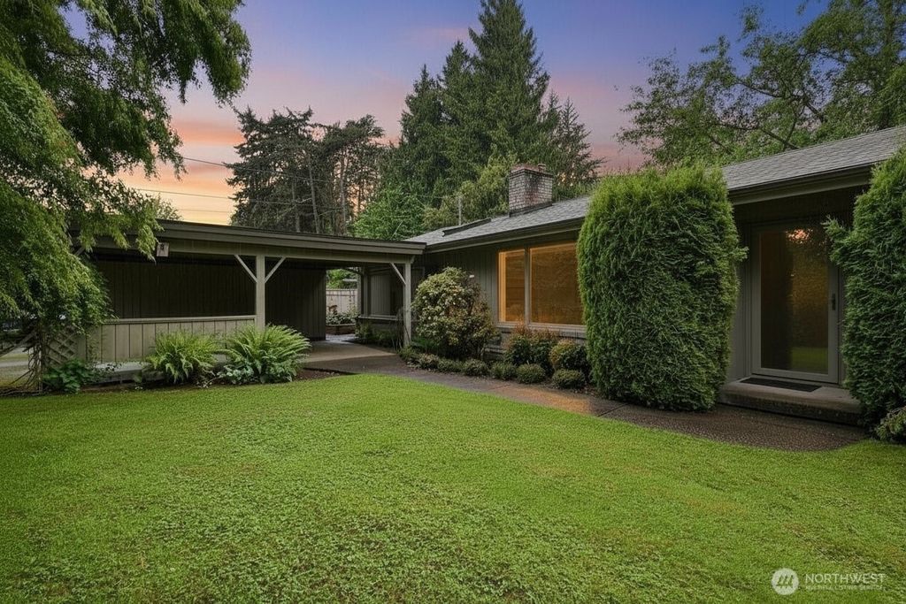 Photo of 5340 Evergreen Drive, Bellingham, WA 98226 (MLS # 2525419)
