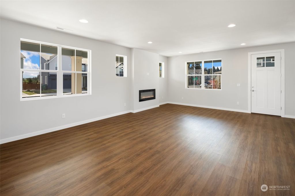 Photo of 512 SW 98th Place #57, Seattle, WA 98106 (MLS # 2239775)