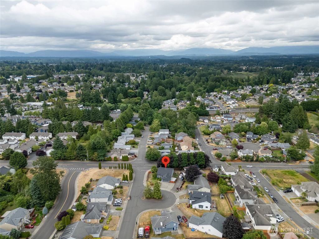 Photo of 11325 SE 264th Place, Kent, WA 98030 (MLS # 2395953)