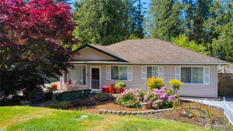 Photo of 245 Shady Glen Avenue, Point Roberts, WA 98281 (MLS # 2464642)