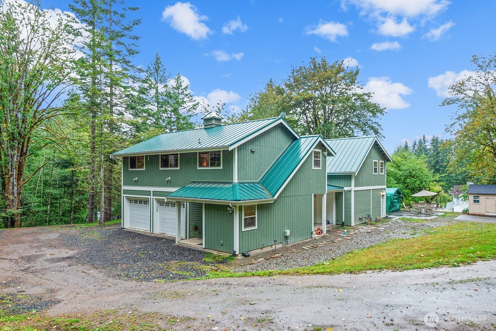 517 NW Old Orchard Way