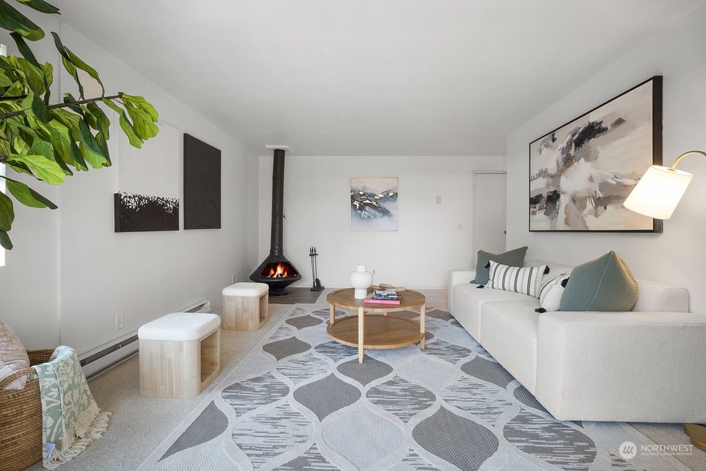 Photo of 17301 NE 45th Street #90, Redmond, WA 98052 (MLS # 2264133)