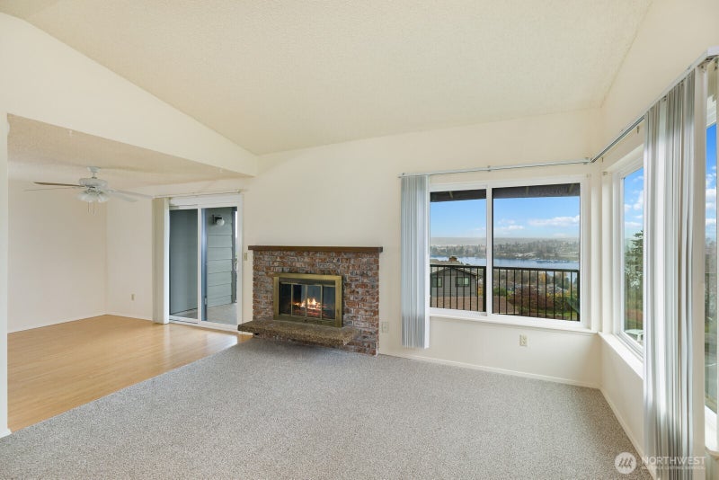 3370 Narrows View Lane NE 202
