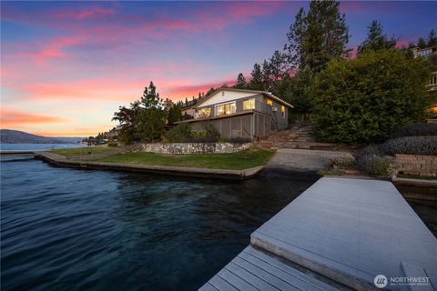 Photo of 3132 S Lakeshore Road, Chelan, WA 98816 (MLS # 2404748)