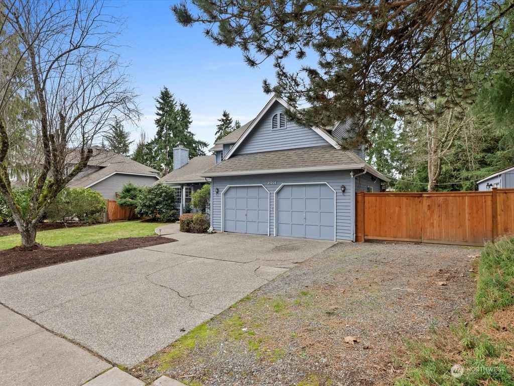 Photo of 21205 SE 28th Street, Sammamish, WA 98075 (MLS # 2034745)