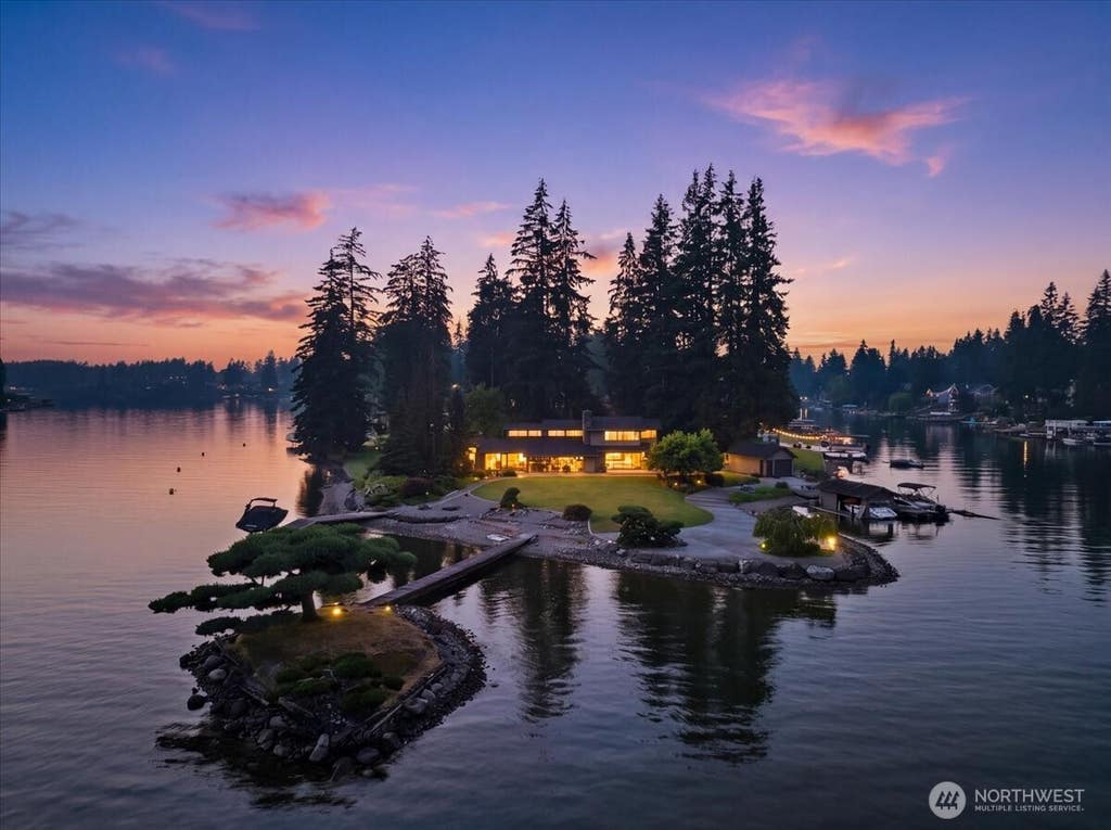 Photo of 2110 Channel Road RD E, Lake Tapps, WA 98391 (MLS # 2566185)