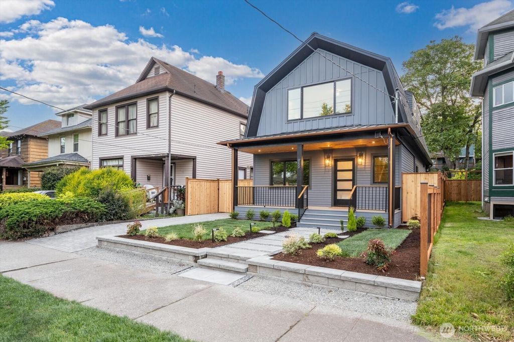 Photo of 959 20th Avenue, Seattle, WA 98122 (MLS # 2373687)