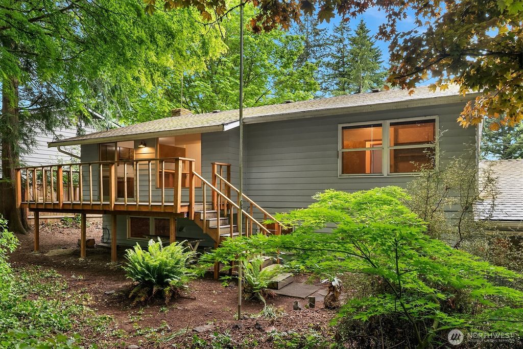 Photo of 9600 168th Avenue NE, Redmond, WA 98052 (MLS # 2377301)