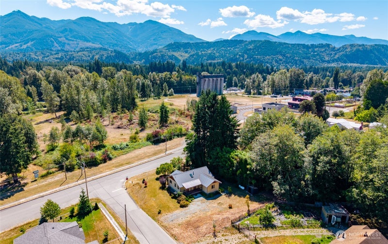 45501 Main Street