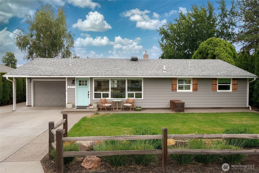 Photo of 511 Stone Street, Walla Walla, WA 99362 (MLS # 2554723)