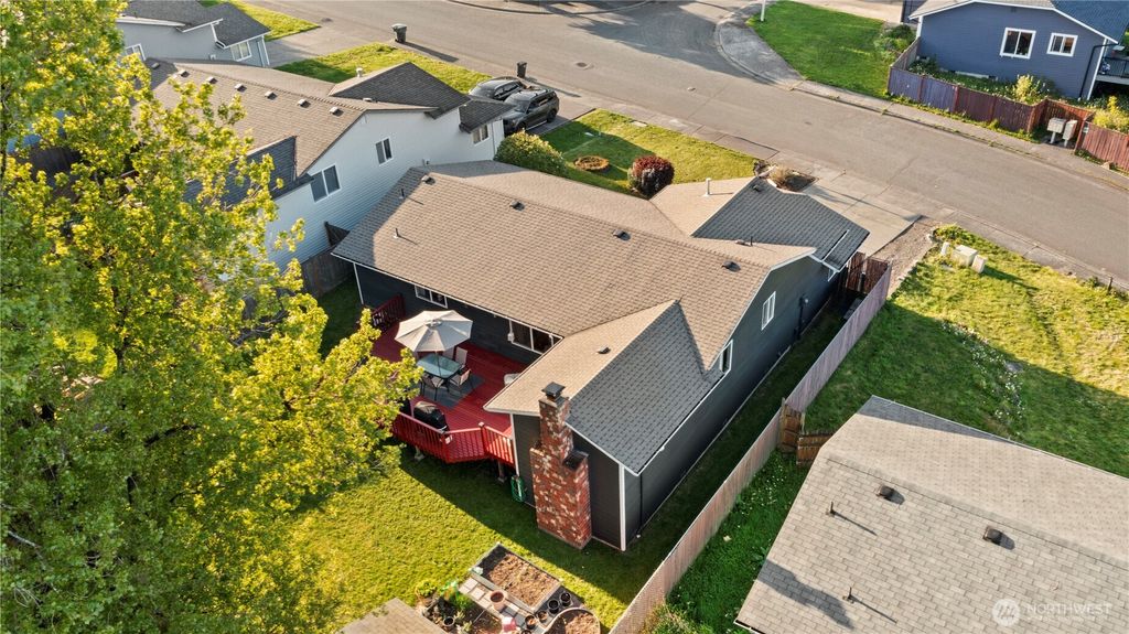 Photo of 24 75th Street SW, Everett, WA 98203 (MLS # 2370318)