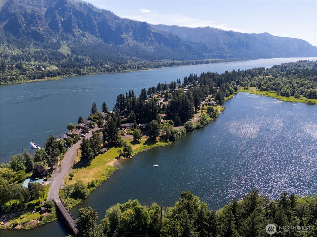 Photo of 632 Skamania Landing Road, Stevenson, WA 98648 (MLS # 2539990)