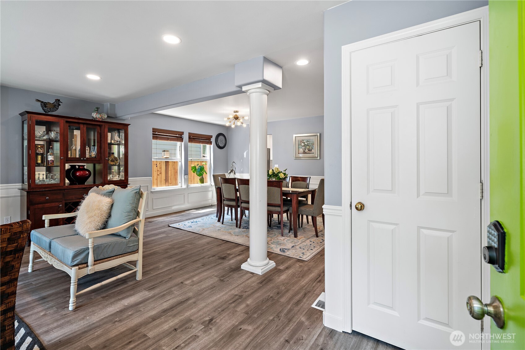 1314 N 182nd Place